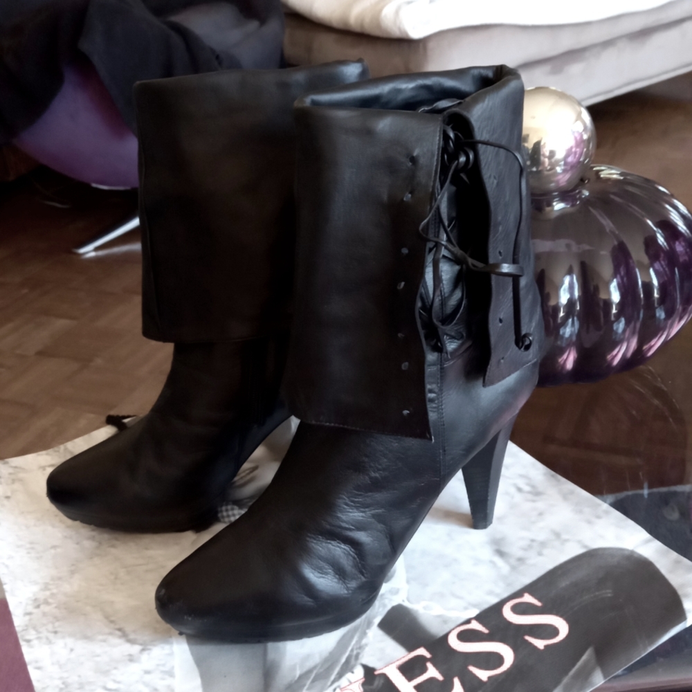 2 Boots, Styles In 1😍